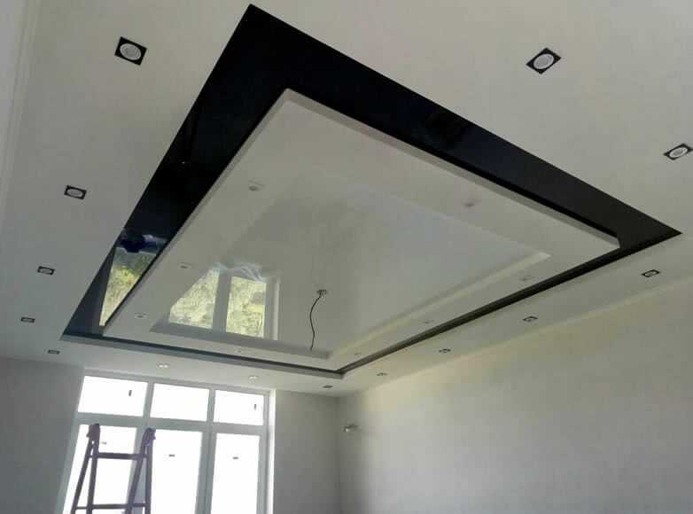 Двухуровневые потолки из гипсокартона для гостиной: дизайн зала