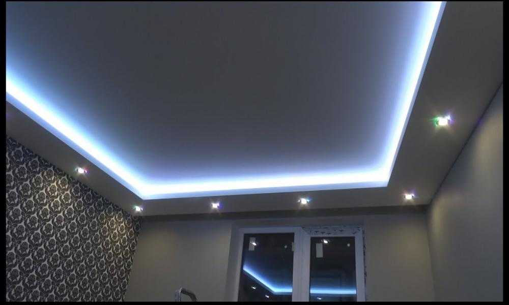 Светодиодная лента под натяжным потолком (33 фото): как сделать и установить подсветку на натяжном потолке