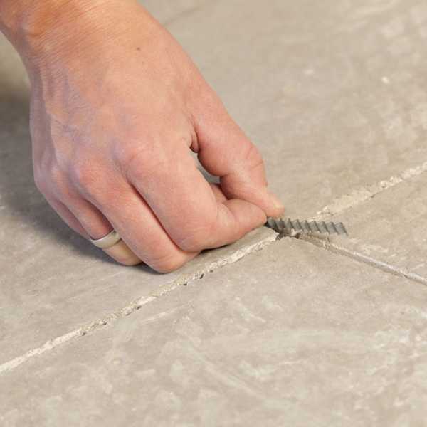 Ремонт стяжки пола: как усилить бетонное покрытие плиточным клеем своими руками, затирка трещин, что делать, если треснула стяжка