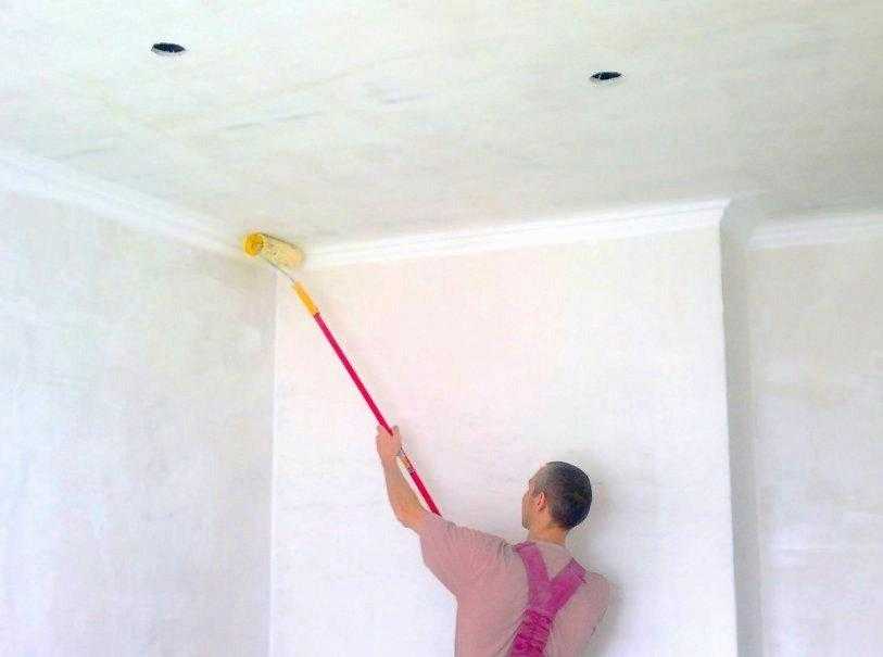 Можно ли красить потолок водоэмульсионной краской не смывая побелку и как это сделать | в мире краски