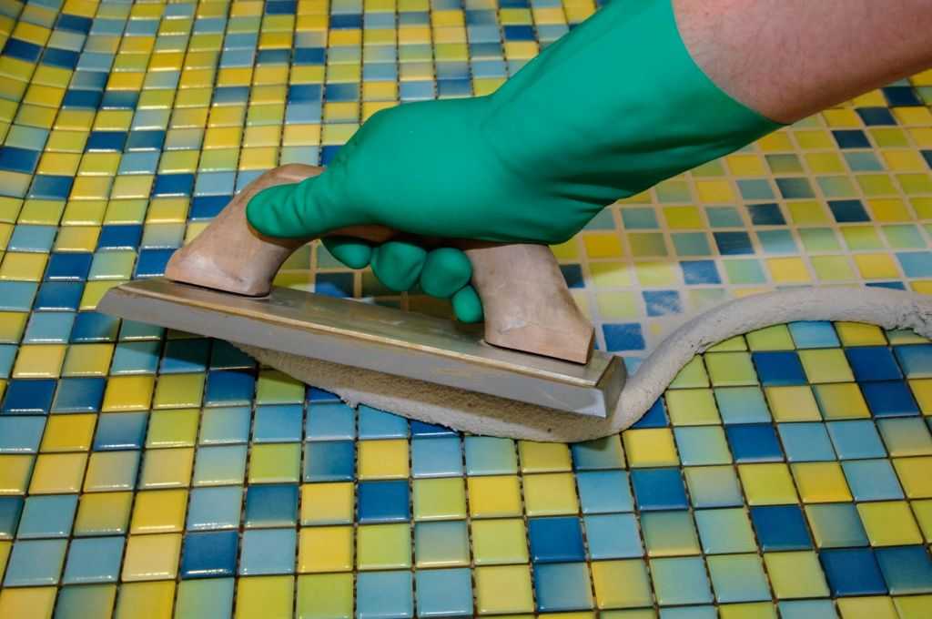 Затирка швов керамической плитки: как затирать швы правильно