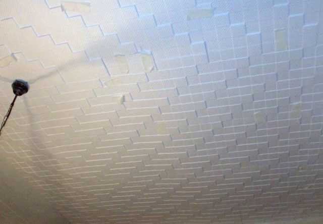 Краска для потолка водоэмульсионная: матовая, акриловая, какая лучше