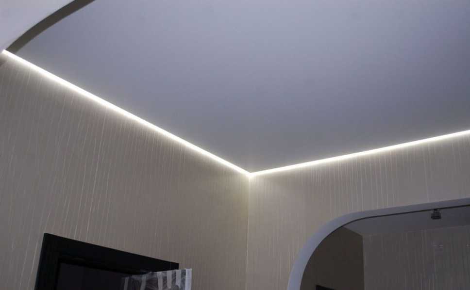 Как сделать подсветку потолка светодиодной лентой
