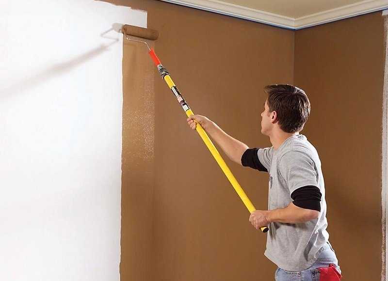 Как правильно красить валиком стены без следов и разводов: техника покраски водоэмульсионной и иными красками