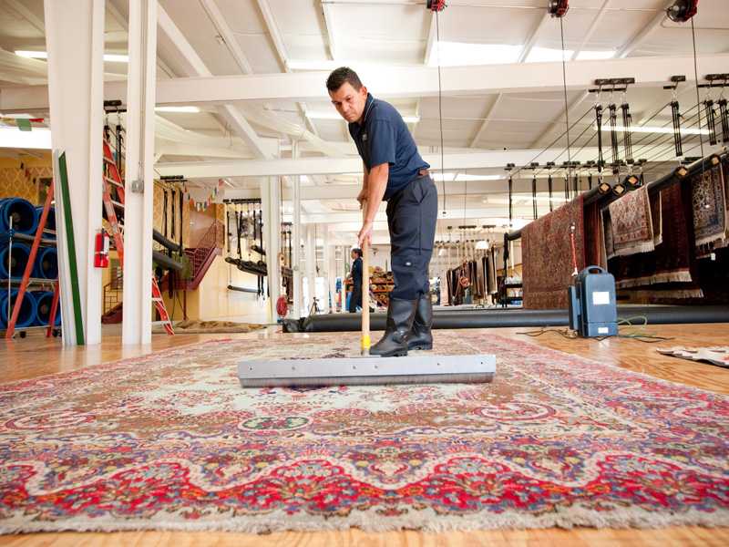 Реферат - бизнес-план создания  фирмы по химчистке  ковров и мягкой мебели  «люкс».
