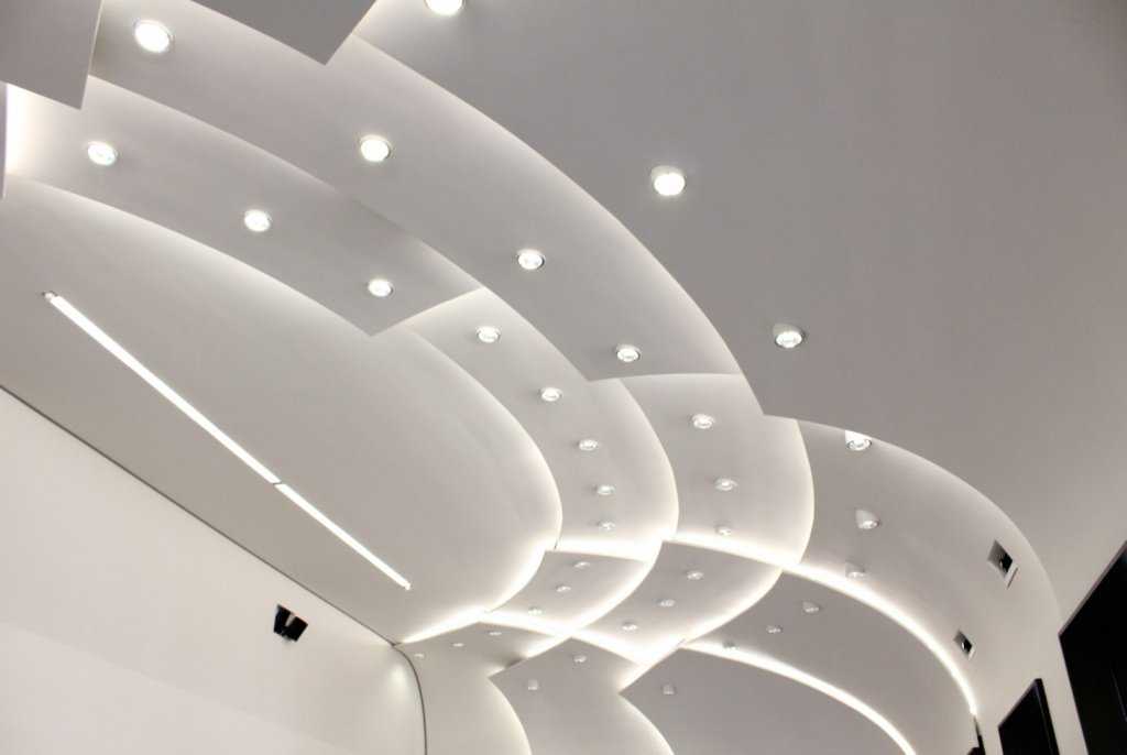 Потолок из гипсокартона на кухне с подсветкой - 25 фото