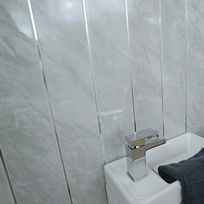 Отделка ванной комнаты пластиковыми панелями: особенности ремонта своими руками