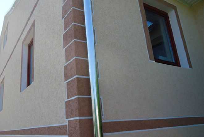 Фасадная декоративная штукатурка (51 фото): какие виды материала используются для наружных работ и отделки частного дома, характеристика смеси «короед» для фасада